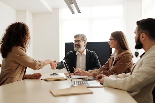 Win the Interview: Why Asking Smart Questions Makes You Unforgettable